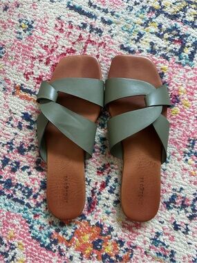 Indigo rd Olive Crisscross Slide Sandals - Women
